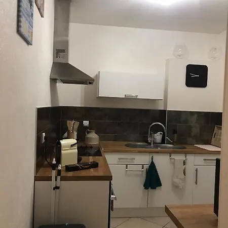 Allard Apartman *